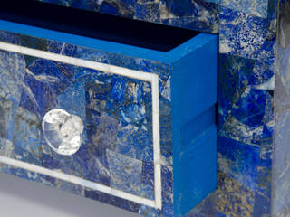 Lapis Lazuli Chest -Drawer, Stonesmiths - Redefining Stoneage Stonesmiths - Redefining Stoneage モダンデザインの ドレッシングルーム