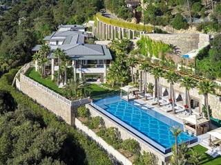 Antibes Architecte Paysgiste, Nelumbo Nelumbo 泳池