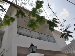 Independent Villas, Cubit Architects Cubit Architects Balcony, veranda & terrace