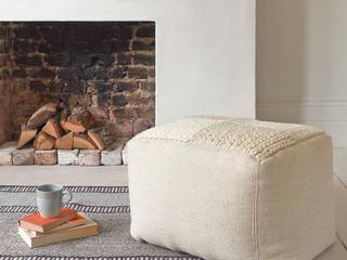 Schnuffle Pouffe with Knitted top homify Scandinavian style living room Accessories & decoration