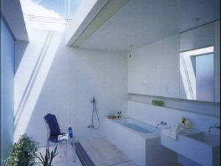 暖炉の家, Shinichi Ogawa & Associates / urbanist architect Shinichi Ogawa & Associates / urbanist architect ミニマルデザインの リビング