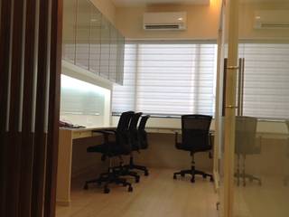 office at mumbai, Design Ecovation Design Ecovation غرفة الملابس | Homify