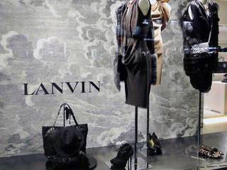 VETRINA LANVIN, Studio Baldoni Marika Studio Baldoni Marika مساحات تجارية