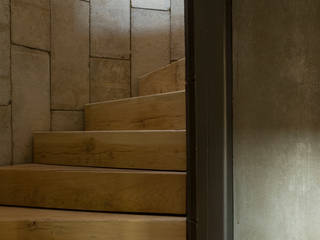 Feering Bury Farm Barn , Hudson Architects Hudson Architects Industrial style corridor, hallway and stairs