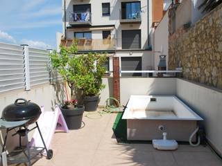 Antes y después terraza Sant Antoni de Calonge , Vicente Galve Studio Vicente Galve Studio Mediterrane balkons, veranda's en terrassen