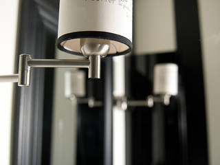 SALLE DE BAIN NOIR ET BLANC, COULEUR DE VIE COULEUR DE VIE Modern Bathroom