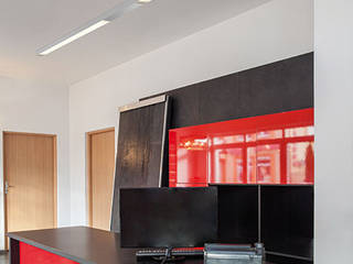​p.flat - Profilleuchte minimalistisch modern, planlicht GmbH & Co KG planlicht GmbH & Co KG Moderne Arbeitszimmer