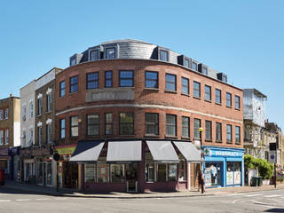 Kingsway Storeys - London, IS AND REN STUDIOS LTD IS AND REN STUDIOS LTD Classic style houses