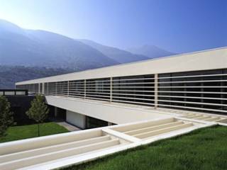 Istituto scolastico IPSIA Campus di Sondrio, LFL Architetti LFL Architetti Jardín interior