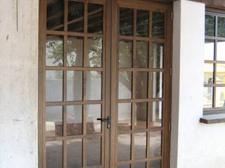 Estilo Rustico , Multivi Multivi Rustic style windows & doors