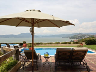 Casa del Lago, LOGUER Design LOGUER Design Rustic style balcony, veranda & terrace