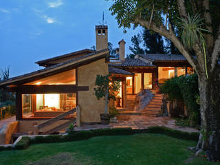 Casa La Teja, LOGUER Design LOGUER Design Rustic style balcony, veranda & terrace