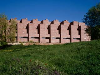 36 Viviendas en Ciudad Pegaso (Madrid), Luis Martínez Santa-María Luis Martínez Santa-María الغرف