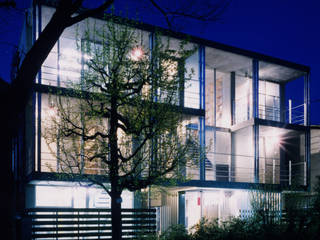 緑に囲まれたステージ, ユミラ建築設計室 ユミラ建築設計室 Moderne Häuser