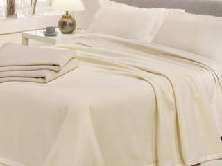 Blankets, Bedspreads & Throws by King of Cotton, King of Cotton King of Cotton Dormitorios clásicos