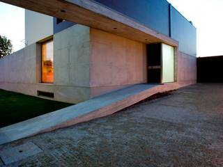 GC House, Atelier d'Arquitetura Lopes da Costa Atelier d'Arquitetura Lopes da Costa Maisons modernes