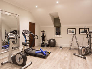 Flairlight Project 1 Oxshott, Tudor House, Flairlight Designs Ltd Flairlight Designs Ltd Modern gym