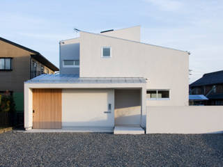 house FUR, 有限会社スマイルスタジオ／sMile sTudio 有限会社スマイルスタジオ／sMile sTudio Casas de estilo escandinavo