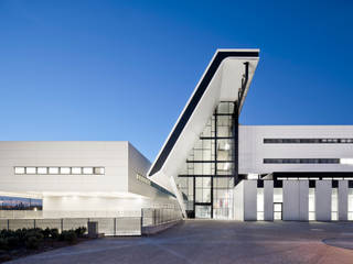 HOSPITAL UNIVERSITARIA SANT JOAN DE REUS, PICHARCHITECTS PICHARCHITECTS Modern walls & floors