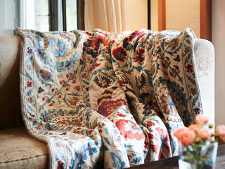 plaids and cushions, Strigo GmbH Strigo GmbH اتاق نشیمن