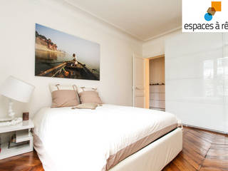 Appartement haussmanien chic - 75005, Espaces à Rêver Espaces à Rêver Moderne Wohnzimmer