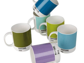 Mug Pantone , designed in colour designed in colour モダンな 家