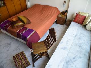 Intriguing Ikats, TUNI Interiors Pvt. Ltd. TUNI Interiors Pvt. Ltd. Asian style bedroom