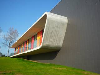 Escuela de Danza en Perillo (Oleiros), NAOS ARQUITECTURA NAOS ARQUITECTURA Media Room