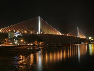 Bai Chay Bridge, Nakajima Tatsuoki Lighting Design Laboratory Inc. Nakajima Tatsuoki Lighting Design Laboratory Inc.
