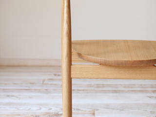 Yule chair, TOMOYUKI MATSUOKA DESIGN TOMOYUKI MATSUOKA DESIGN Salas de jantar escandinavas