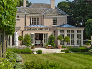 Orangery with Bi-fold Doors, Vale Garden Houses Vale Garden Houses Classic style conservatory