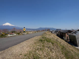 House in Fuji, LEVEL Architects LEVEL Architects Casas modernas