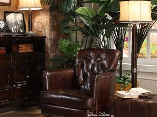 An Armchair for Grandfathers, Locus Habitat Locus Habitat Classic style living room