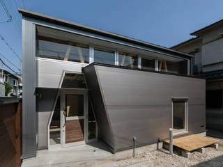 S abacus school, H.Maekawa Architect & Associates H.Maekawa Architect & Associates Ausgefallene Häuser
