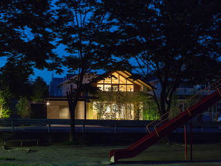 三角屋根の家, 林建築設計室 林建築設計室 Nhà: thiết kế nội thất · bố trí · ảnh