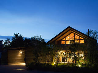 三角屋根の家, 林建築設計室 林建築設計室 Casas