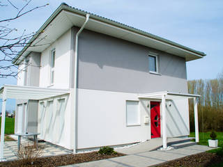 Neubau Einfamilienhaus in Berlin-Teltow, ENCON Baugesellschaft mbH ENCON Baugesellschaft mbH منازل