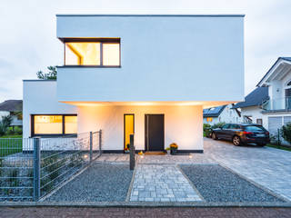 Balance House - Single Family House in Weinheim, Germany, Helwig Haus und Raum Planungs GmbH Helwig Haus und Raum Planungs GmbH Modern houses