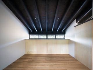 House in Sayo, 設計組織DNA 設計組織DNA Modern dining room