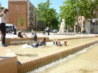 Aménagement de la place des Tapis à Lyon, atelier VILLES & PAYSAGES atelier VILLES & PAYSAGES Ruang Komersial