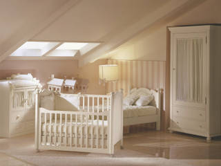 Quando nasce un bambino, De Baggis Srl De Baggis Srl Classic style nursery/kids room