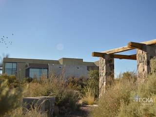 Casa Rodriguez, Tecka Arquitectura Tecka Arquitectura Rustic style houses