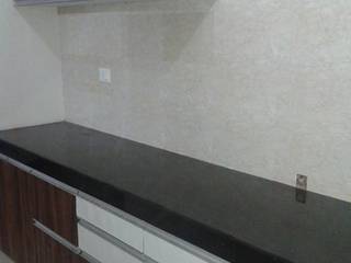 kitchen done by us in new residential flat in a appartment, SHIVA TRADERS SHIVA TRADERS Cocinas: Ideas, diseños y decoración