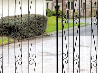 A Selection of Wrought Iron Gates, Garden Gates Direct Garden Gates Direct Klasyczny ogród