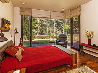 G Farm House, Kumar Moorthy & Associates Kumar Moorthy & Associates Eclectic style bedroom