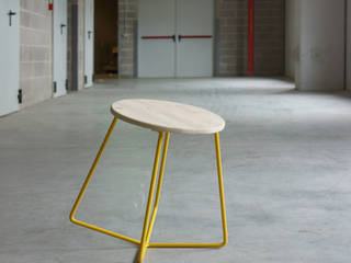 MOSCHETTIERI stools series, ZETAE Studio ZETAE Studio Ruang Keluarga Modern