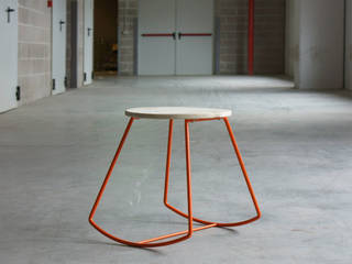 MOSCHETTIERI stools series, ZETAE Studio ZETAE Studio Ruang Keluarga Modern