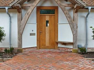 Stable Cottage Adam Coupe Photography Limited Country style windows & doors