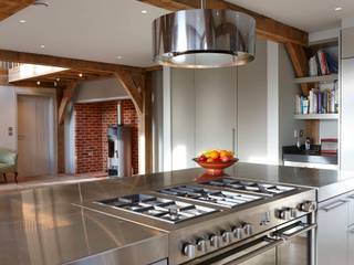 Stable Cottage, Liss , Adam Coupe Photography Limited Adam Coupe Photography Limited Country style kitchen