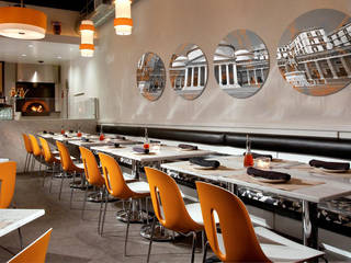 Michael's pizzeria in California, Rancho Mirage USA, Chairs And More Chairs And More Ruang Makan Modern